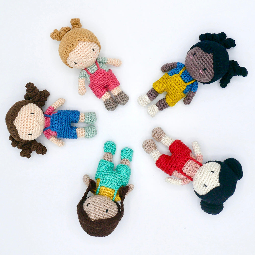 Pocket Peach girl dolls in organic cotton crochet